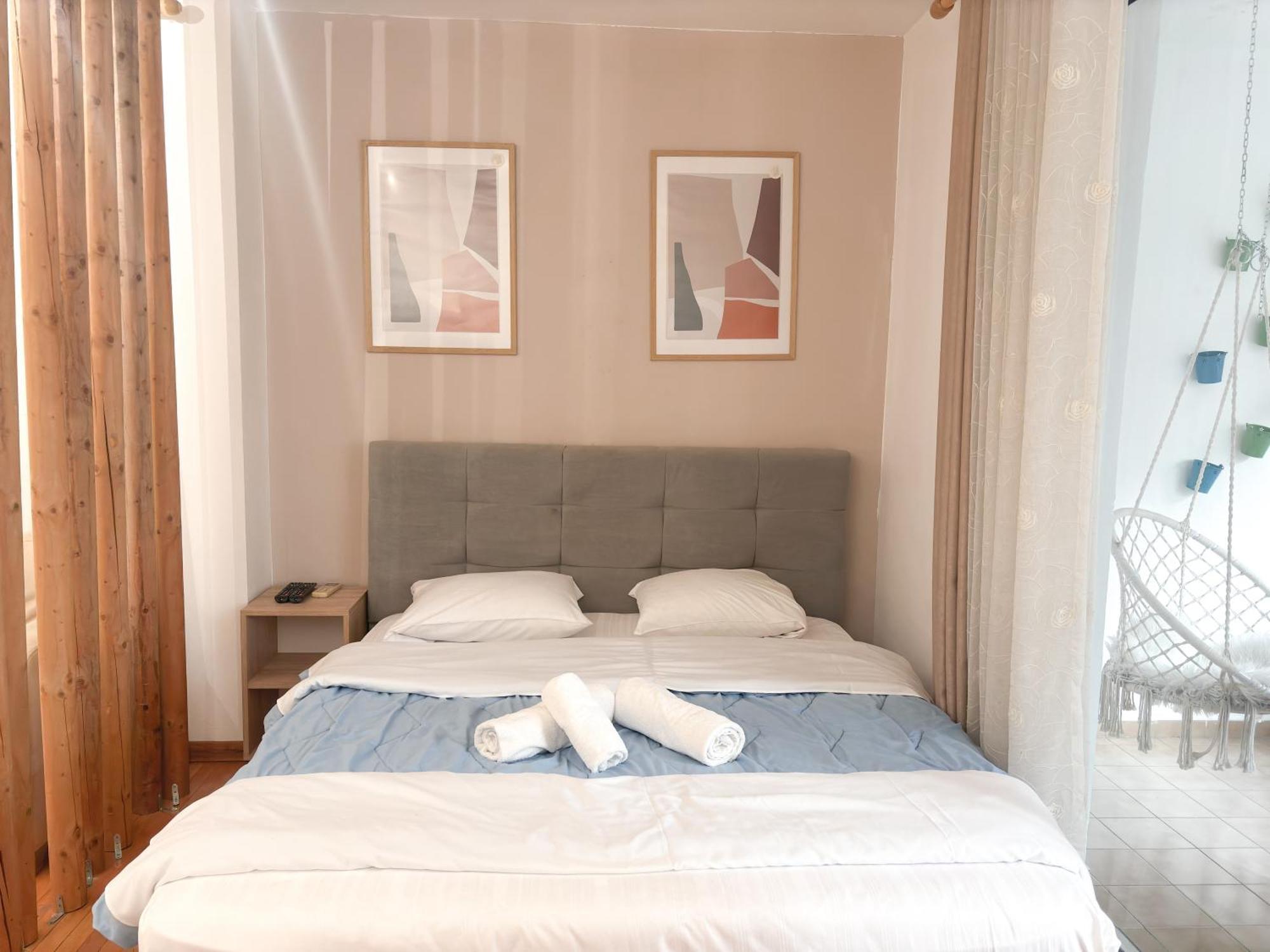 Budget Retreat Tirana & Studios Exterior foto