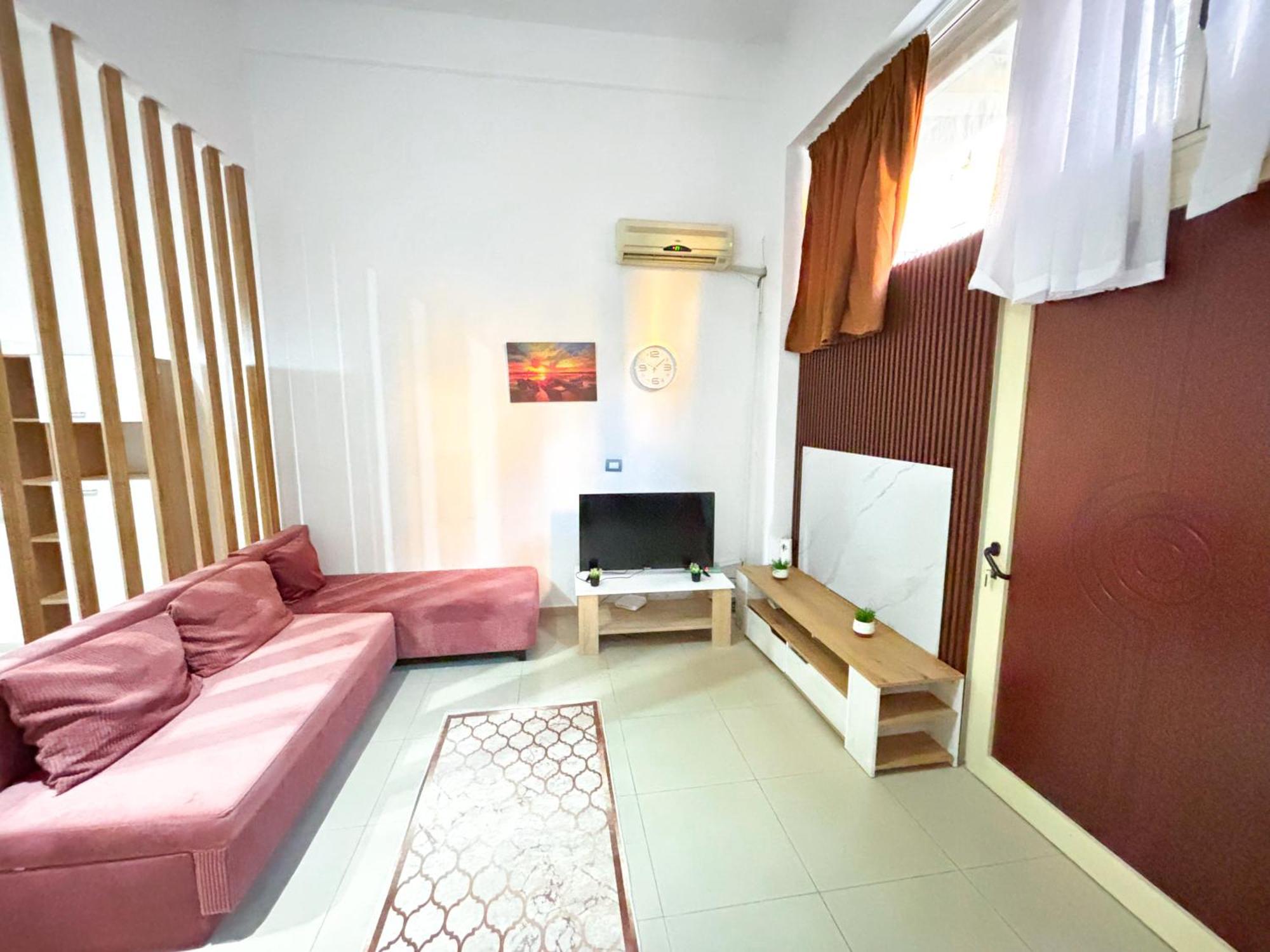 Budget Retreat Tirana & Studios Exterior foto