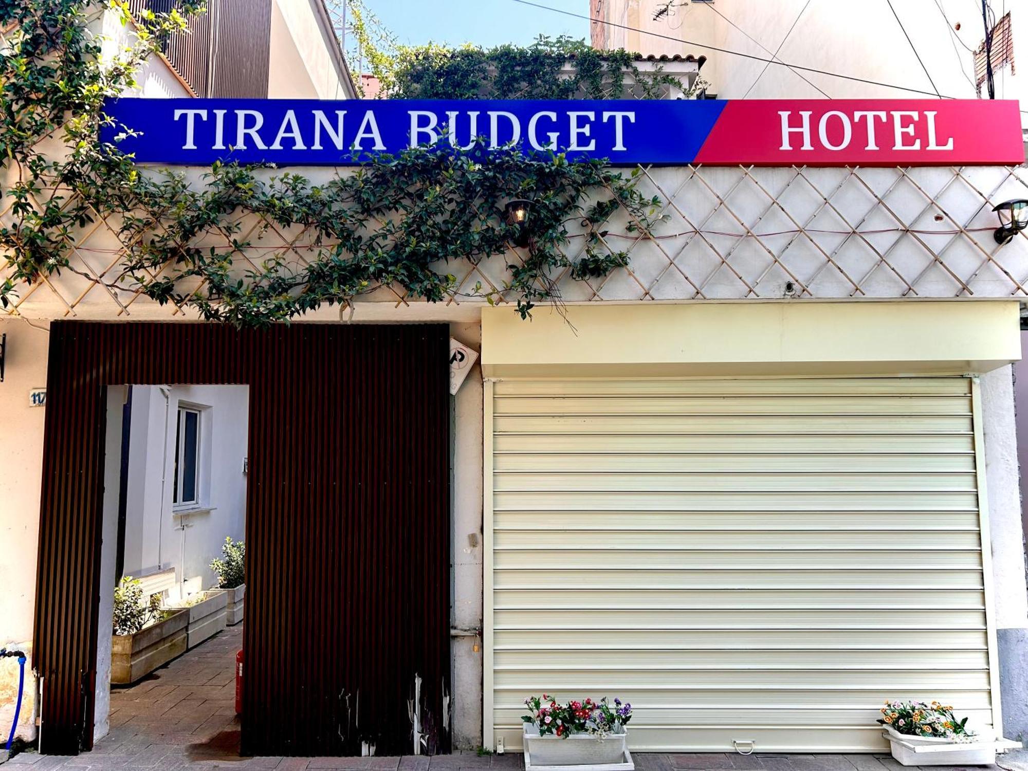 Budget Retreat Tirana & Studios Exterior foto